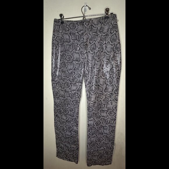 Bebe Snakeskin Flared Pants - 100% Leather Grey/Black sz 10 - NWOT - Picture 13 of 15